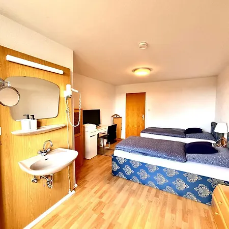 Kro Gaestehaus Zur Linde *