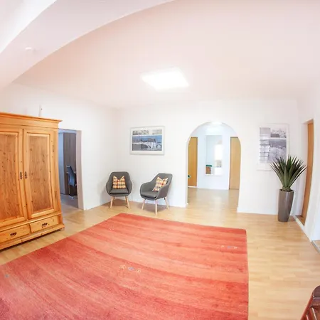 Gaestehaus Zur Linde Πανδοχείο