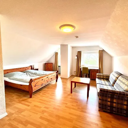 Kro Gaestehaus Zur Linde *