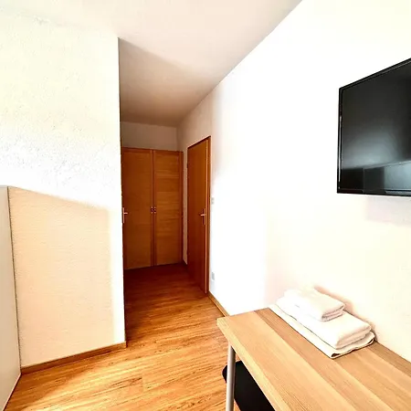 Πανδοχείο Gaestehaus Zur Linde *