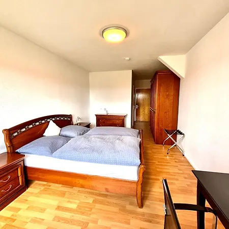 Gaestehaus Zur Linde * Sibbesse