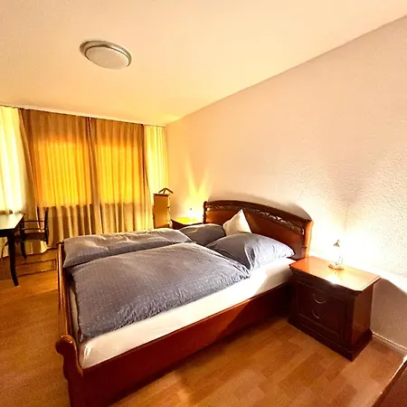 Gaestehaus Zur Linde Kro